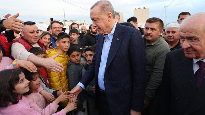 ПОЛИТИЧЕСКОЕ ЗЕМЛЕТРЯСЕНИЕ В ТУРЦИИ. БУДЕТ ЛИ РОССИЯ СПАСАТЬ ЭРДОГАНА.