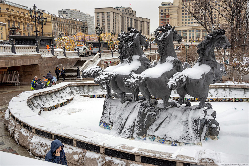 Как в Москве убирают снег