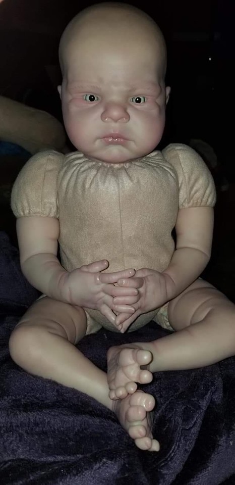 17 чудаковатых товаров, которые озадачили покупателей барахолок и секонд-хендов