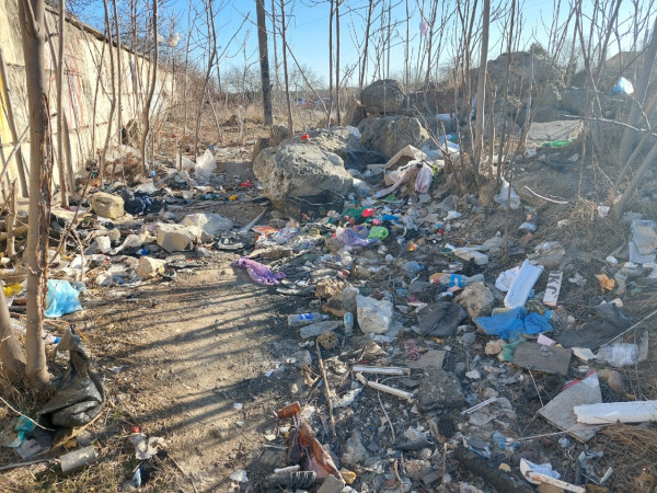 В Нахимовском районе Севастополя процветают свалки мусора 1
