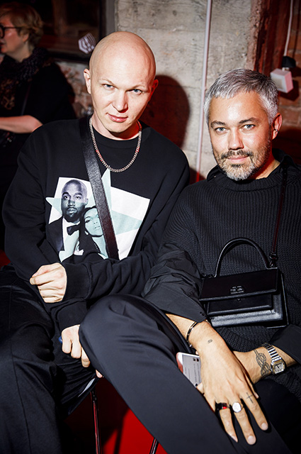 Юлия Барановская, Аврора с дочерью, Мария Шумакова и другие на показе Viva Vox Юлия Барановская, Аврора с дочерью, Мария Шумакова и другие на показе Viva Vox Светская жизнь