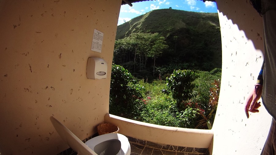20 потрясающих туалетов планеты, в которых хочется остаться подольше панорама,планета,туалеты
