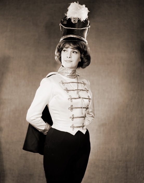 Почему Элина Быстрицкая не нашла личное счастье Почему Элина Быстрицкая не нашла личное счастье