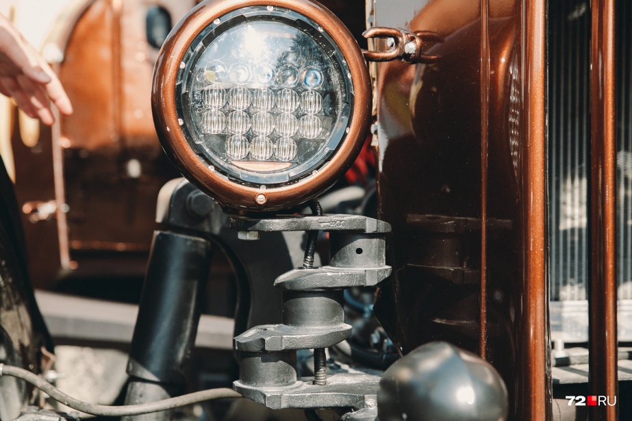 Тюменцы превратили старый школьный автобус в фуд-трак. Почему он «сладкий» и на него все глазеют? Тюменцы превратили старый школьный автобус в фуд-трак. Почему он «сладкий» и на него все глазеют? авто,автомобиль,история,машины,ремонт,Россия,советы,СССР,тюнинг