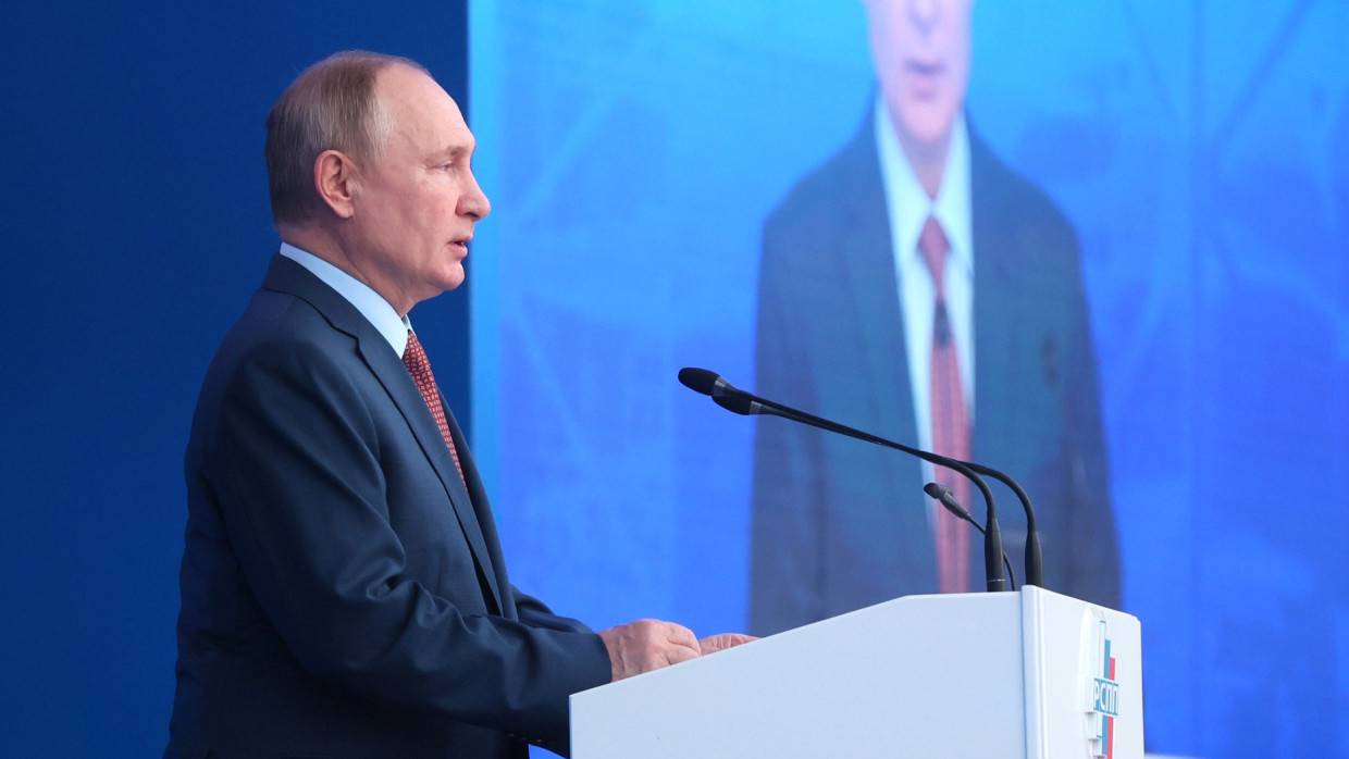 Путин призвал российских олимпийцев следовать медицинским предписаниям на ОИ-2022