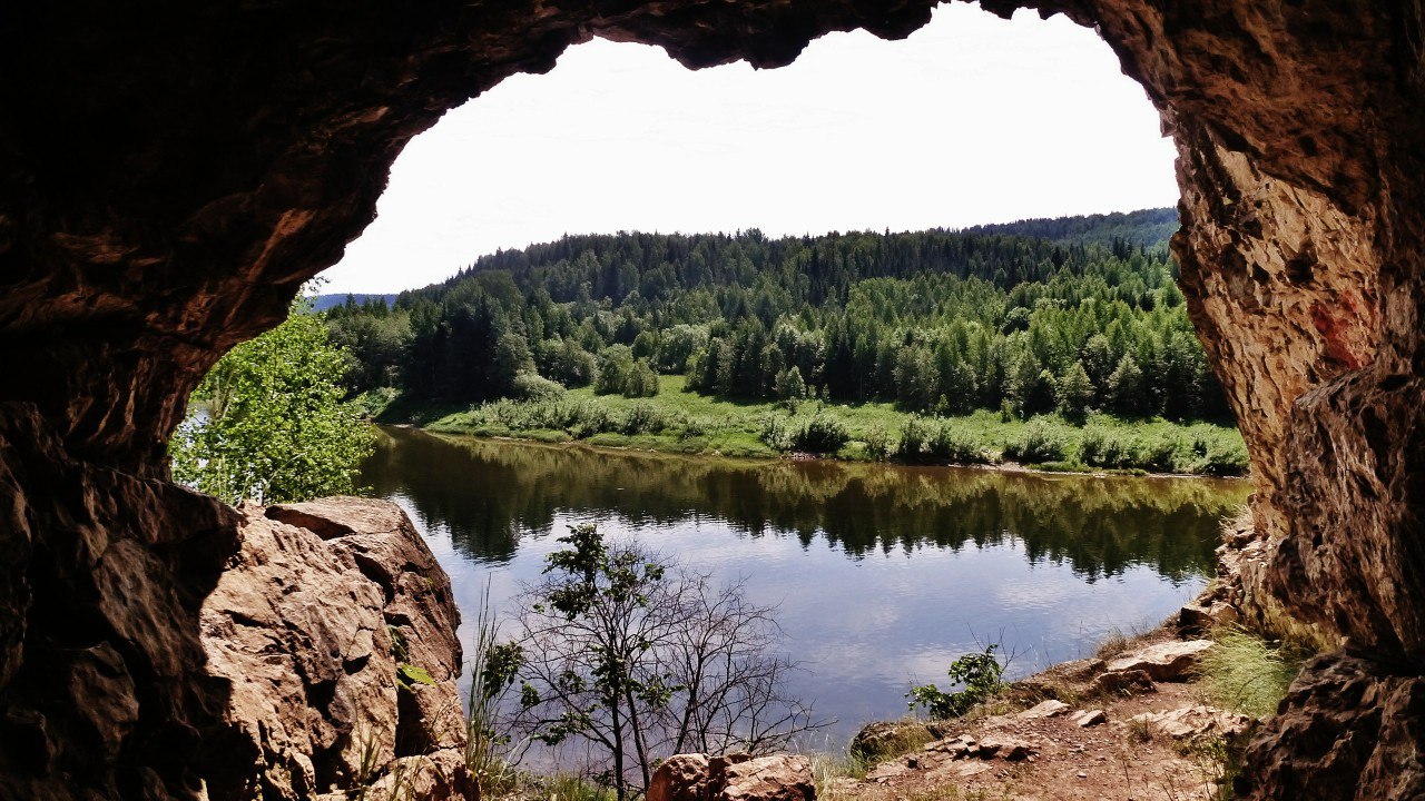 Природный парк пермский сайт. Река Чусовая камень Дыроватый. Арка царские ворота Пермский край. Царские ворота Кемеровская область. "Царские ворота" Шорский национальный парк.