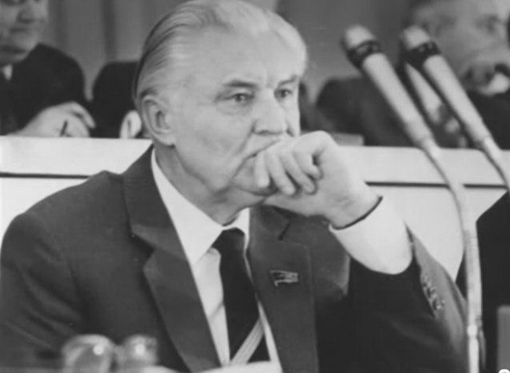 Особое мнение: Украинская рокировка 1989  -  ключевой момент убивший советский проект