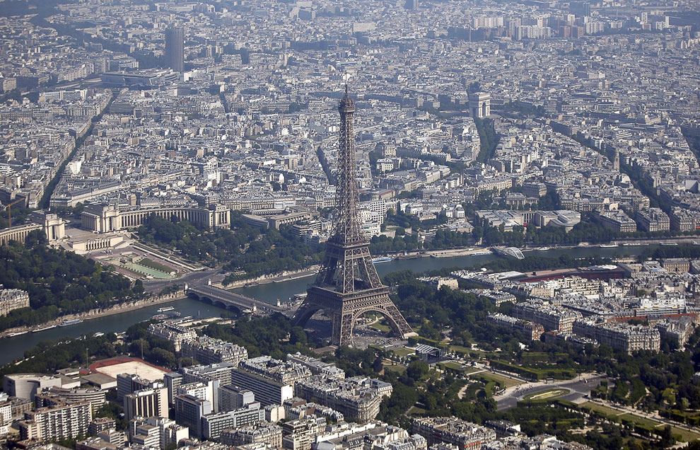 Эйфелева башня Сена и вид на Париж