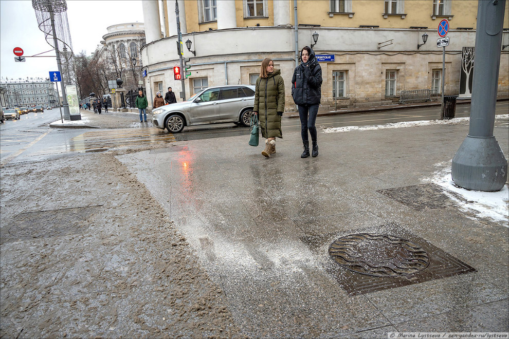 Как в Москве убирают снег