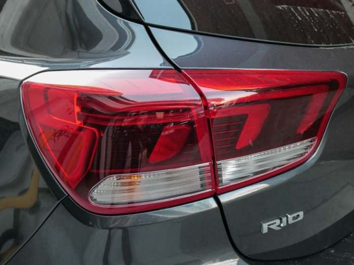 Kia Rio SLi: стиль в деталях