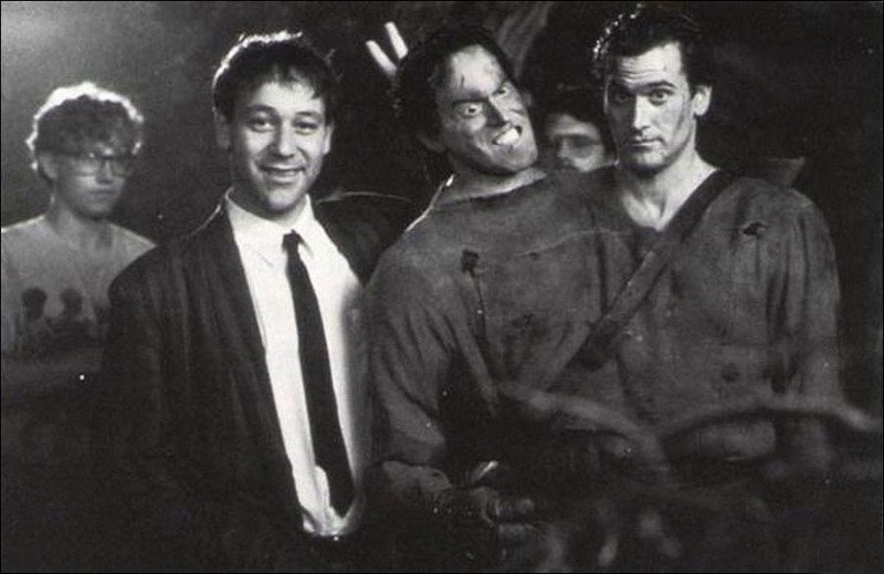 Сэм Рэйми и Брюс Кэмпбелл - "Зловещие мертвецы 3: Армия тьмы" (1992). голливуд, за кадром, кино, фото
