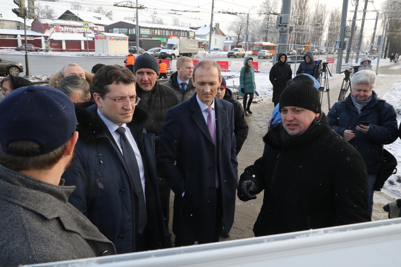 Никитин и Григоренко осмотрели обновлённый участок трамвайных путей в Сормово