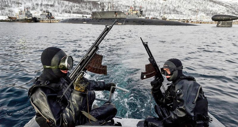 Военных пловцов обучат подводному рукопашному бою в Дагестане