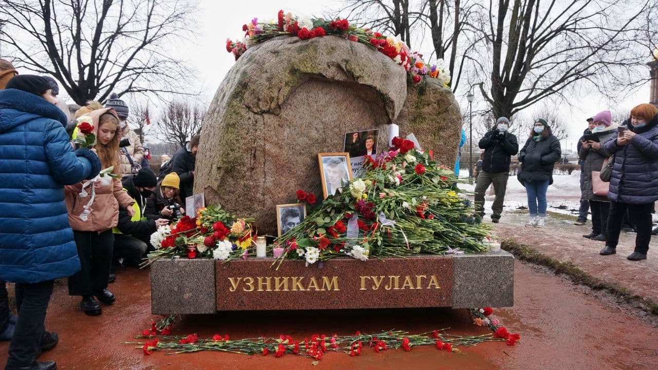 На каком кладбище похоронен немцов. Похороны Бориса Немцова.