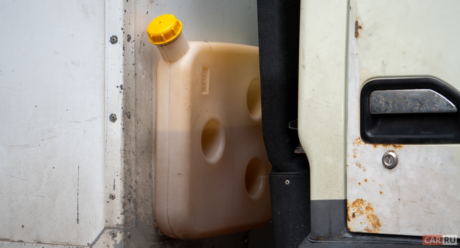 Как поведёт себя мотор, если залить в бак «протухший» бензин