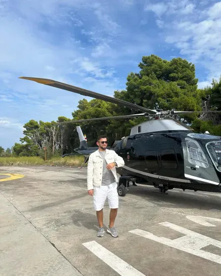 Новый поклонник Авроры Кибы, по слухам, — племянник президента Азербайджана и миллионер Рустам Гаджиев instagram (инстаграм),социальная сеть,аврора кибы,бакинский государственный университет,город баку,г,Москва [1405113],Григорий Лепс,Ильхам Алиев,Ирина Дубцова,кафедра экологической химии; факультет,Ксения Собчак,лондонский колледж моды,город лондон,манчестер юнайтед,спортивный клуб,рауф гаджиев,рустам гаджиев,телеграм (telegram),социальная сеть,факультет экологии и почвоведения