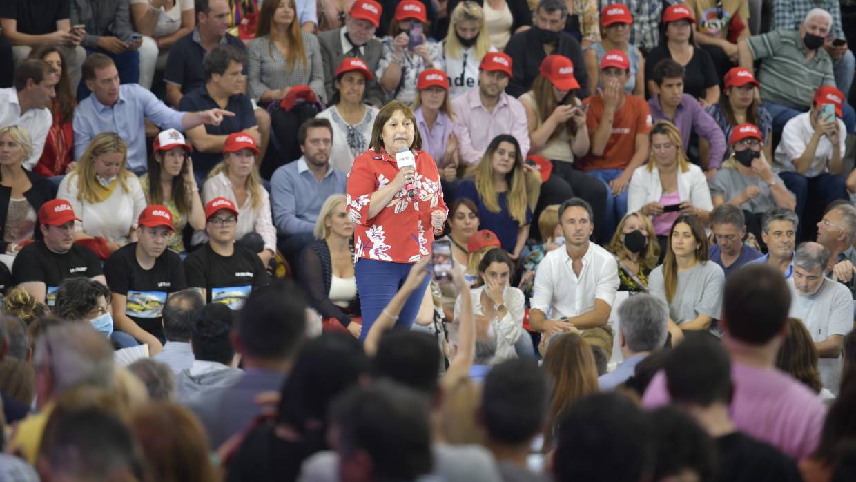 Депутат Оканьо рассказала ФАН, почему «блиц-сессия» парламента разгневала оппозицию Аргентины Депутат Оканьо рассказала ФАН, почему «блиц-сессия» парламента разгневала оппозицию Аргентины Весь мир