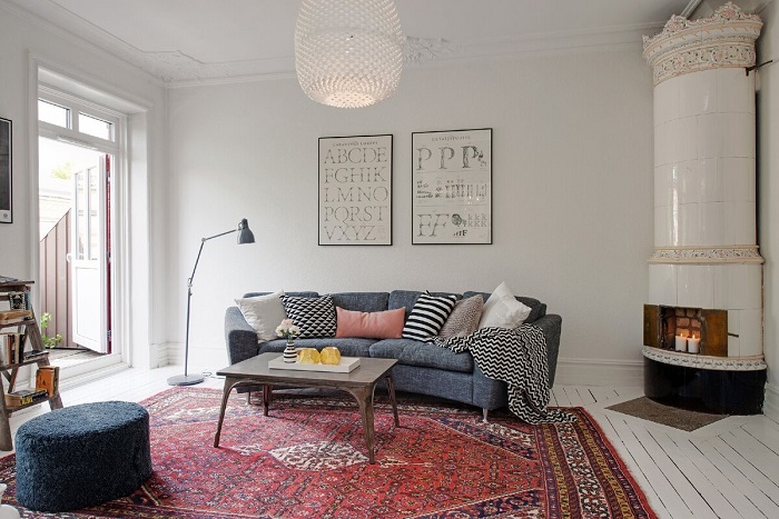 Для советского ковра важен нейтральный фон. / Фото: 4sofa.ru