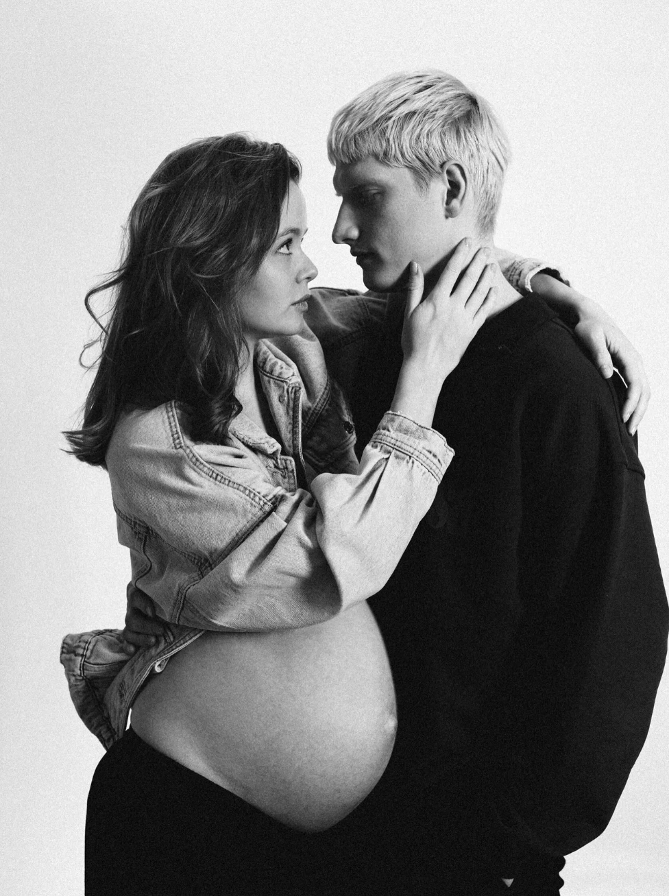 Звезда комедии «Сводишь с ума» Мила Ершова поделилась романтическими кадрами с мужем в честь годовщины отношений Святослав, Ершова, Рогожан, будет, вместе, двоих, стало, когда, думала, символично, родить, романтические, актриса, супруги, узнали, через, очень, избраннице, Святослава, кругу