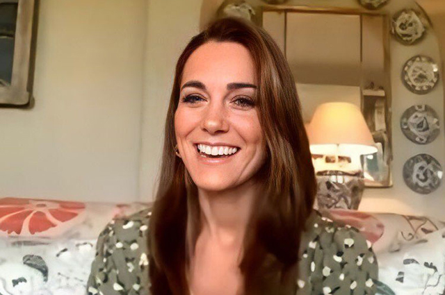 Кейт Миддлтон в платье Zara провела новую видеовстречу