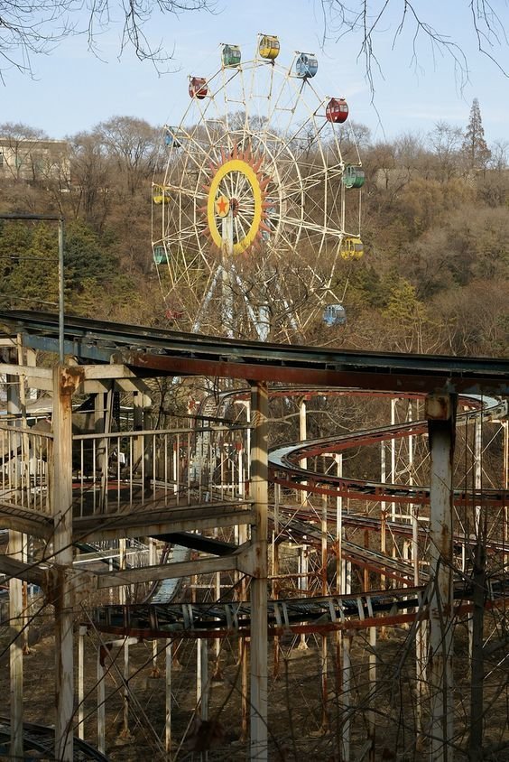 Гниющий ужас, или места где больше не звучит детский смех заброшенные, интересное, металл, развлекательные парки, разруха