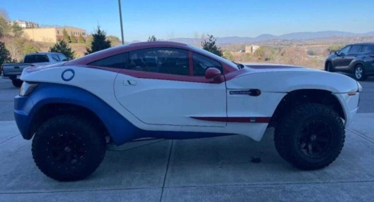 На аукционе продают уникальный раллийный автомобиль от Local Motors