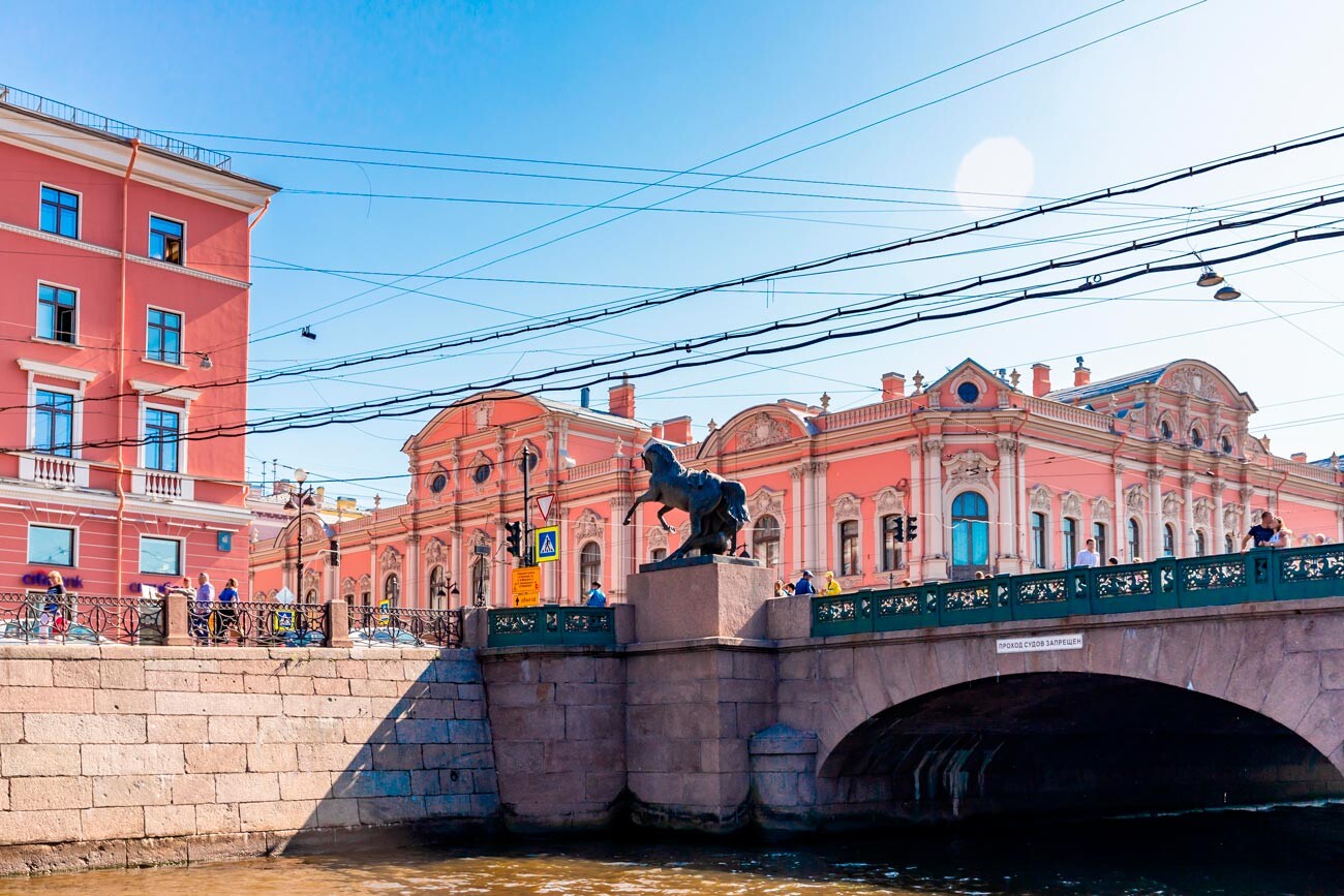 8 самых красивых мостов Петербурга через, мостов, можно, соединяет, честь, стиле, ночью, города, находится, Петроградский, острова, самых, Васильевский, соединяющий, центра, одной, Египетский, увидеть, механизм, также