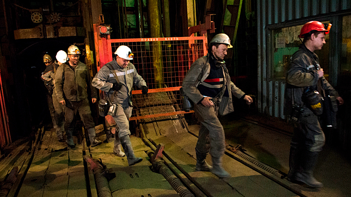 "Он мог выжить. Но остался": Шахтёр "Листвяжной" спас десять товарищей и погиб как герой