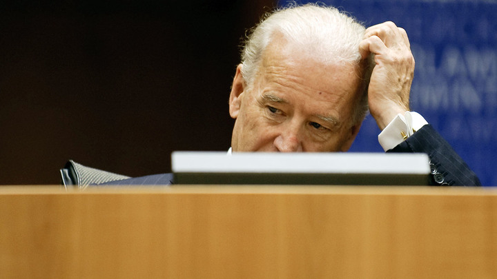 Ну и кто тут власть? Байден разрешил на выборах "карусели" и запретил наблюдателей