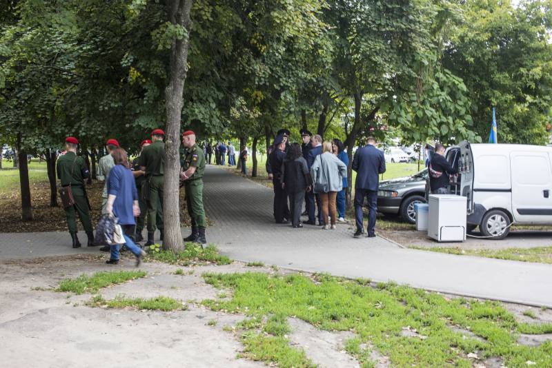 День ВДВ, фонтан и водка армия,россия