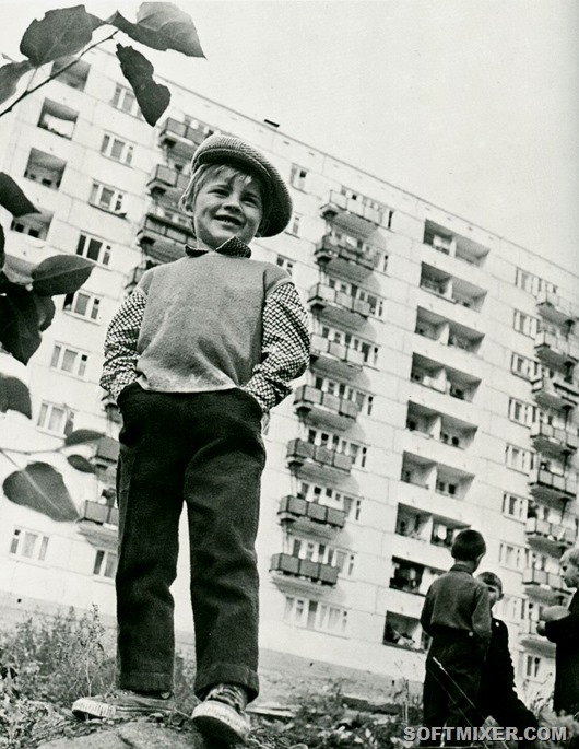 “Дворовые затеи” советских детей “Дворовые затеи” советских детей