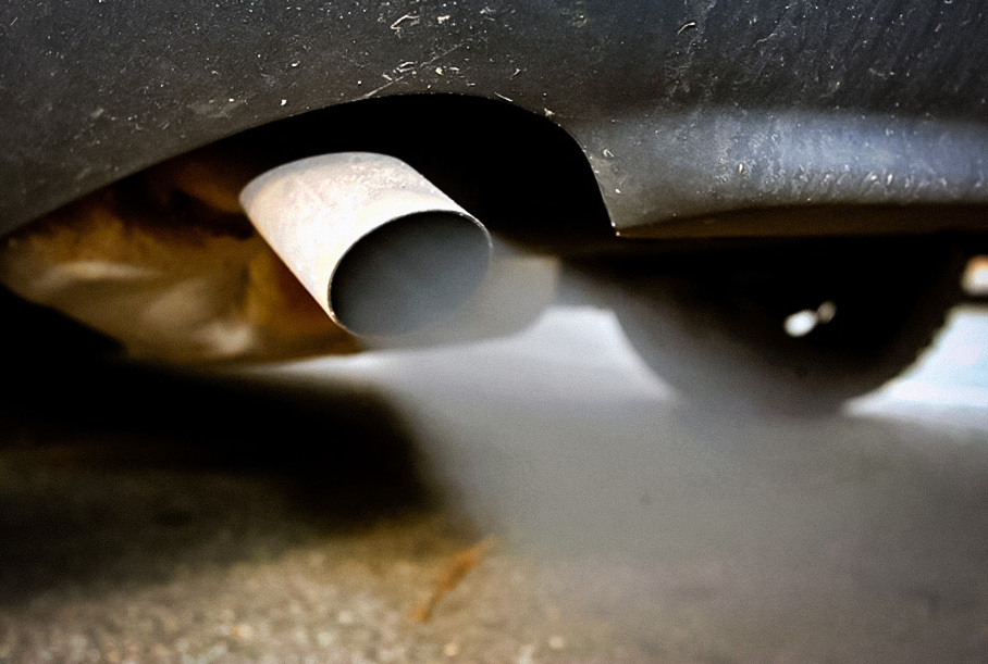 Новый президент США с первого дня ужесточил требования к автопроизводителям