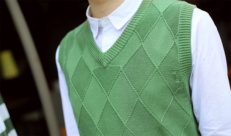 Трикотажный жилет