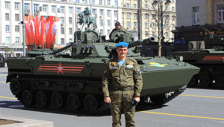 "ПРИДЁТ ВРЕМЯ, МЫ ВСЁ УЗНАЕМ": КОМБАТ ПОШЁЛ ПОД ПУЛИ СНАЙПЕРОВ ВО ВРЕМЯ СЕКРЕТНОЙ ОПЕРАЦИИ армия