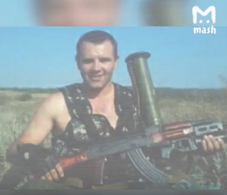 Работу на донбассе для мужчин. Ополченцы 2014. Мятежник джек киященко. Вакансии на донбассе. Русские снайперши на донбассе.