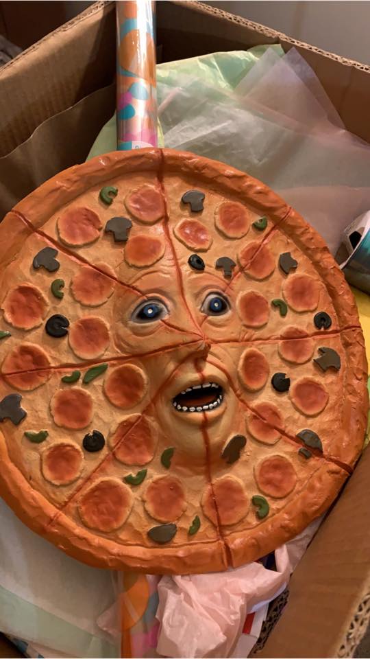 17 чудаковатых товаров, которые озадачили покупателей барахолок и секонд-хендов 17 чудаковатых товаров, которые озадачили покупателей барахолок и секонд-хендов