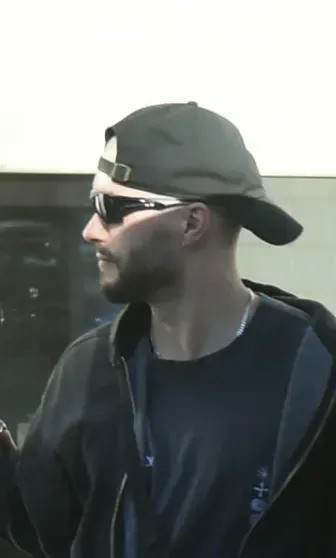 19-летнюю дочь Питта и Джоли засняли за флиртом с неизвестным Джоли, Шайло, после, жизни, отказалась, молодого, Питта, Анджелины, детей, другомШайло, человека, фамилии, публике, образ, 19летняя, короткой, стрижки, макияжемШайло, перекрашивалась, блондинку