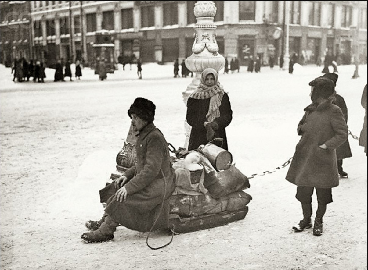 Исторические кадры Петрограда в 1921-1923 годах