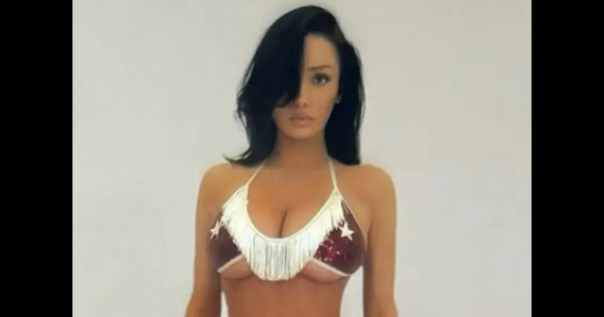 Бьянка Цензори привлекает внимание к альбому мужа Канье Уэста новыми фото в белье