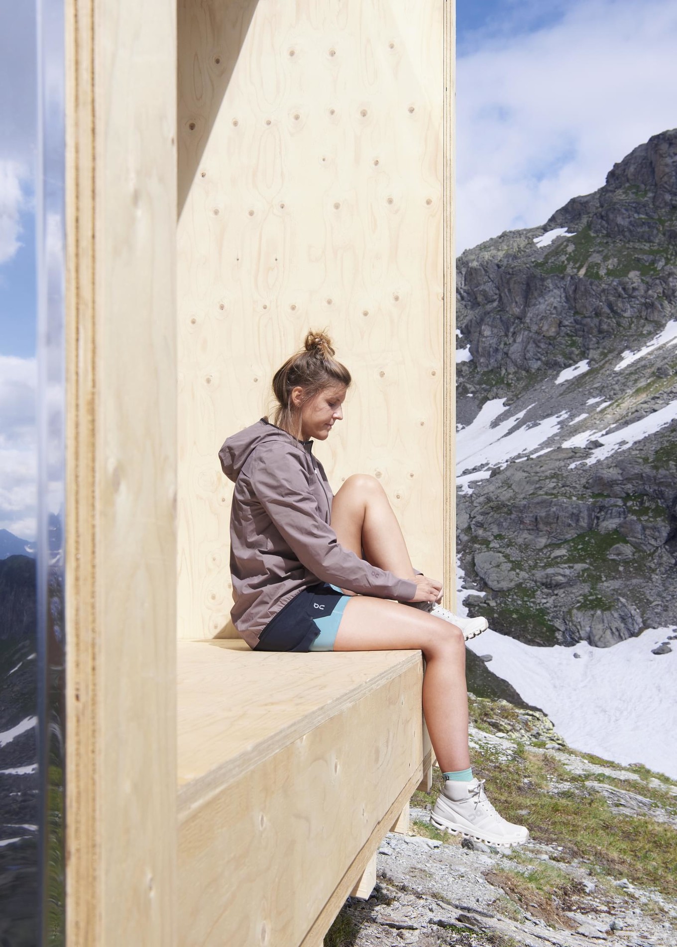 Миниатюрный домик в горах Швейцарии