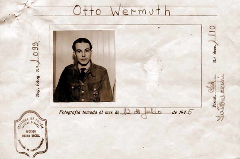 Фото командира U 530 Отто Вермута в идентификационной карте с его личными данными, заполненной аргентинцами после сдачи лодки в июле 1945 года. вторая мирова война, история