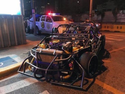 Автотюнинг, который не знает меры авто и мото,тюнинг