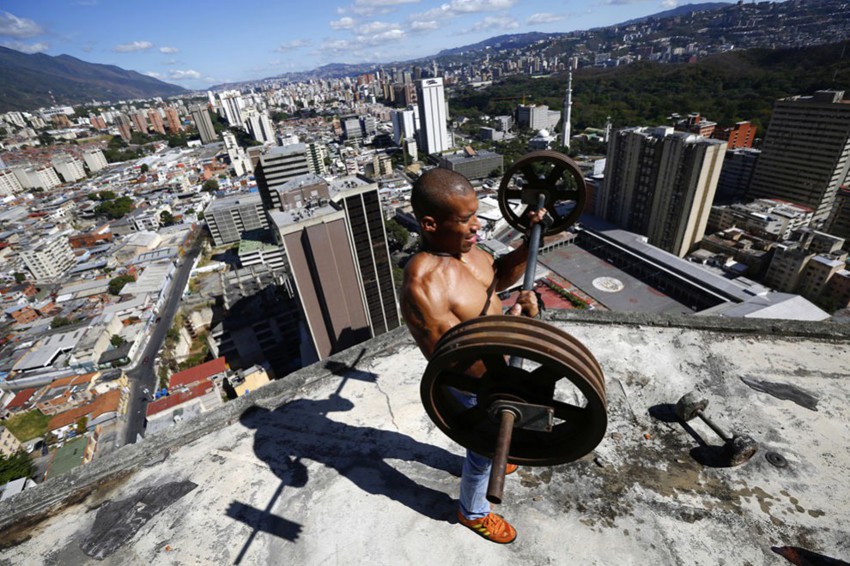 45-этажный небоскреб для нищих венесуэла, сквот, здание, захват, бедность, небоскреб