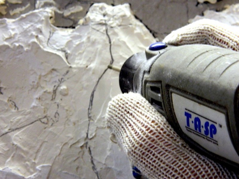 Житель Надыма сделал объёмную карту мира из пустой стены в своём гараже Житель Надыма сделал объёмную карту мира из пустой стены в своём гараже прикладное