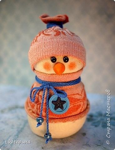 Забавные снеговики из носочков поделки к новому году, креатив