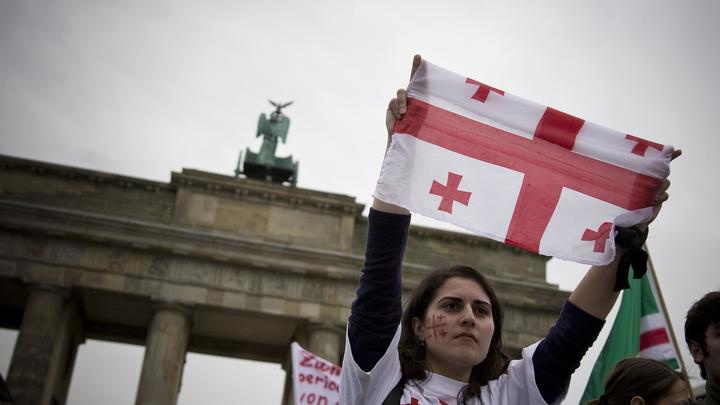 "Не грузин... и не мужчина!" В Грузии отреклись от оскорбившего Путина журналиста