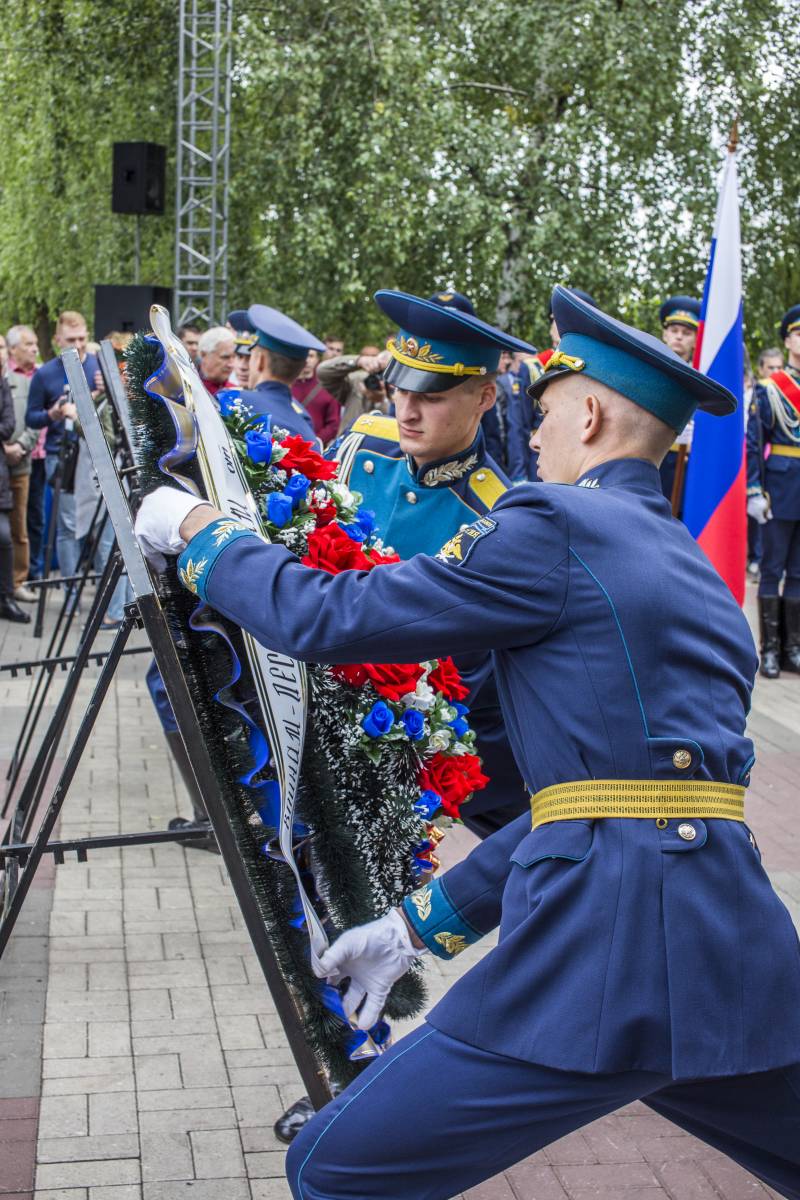 День ВДВ, фонтан и водка армия,россия