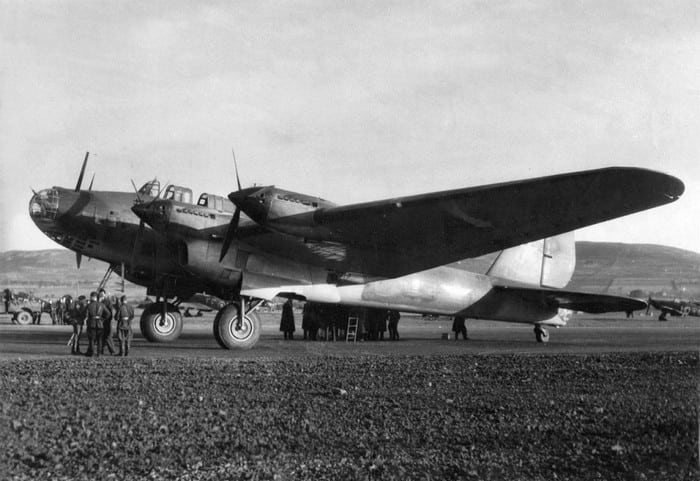 Самолёт-бомбардировщик Пе-8 (ТБ-7 или АНТ-42 )