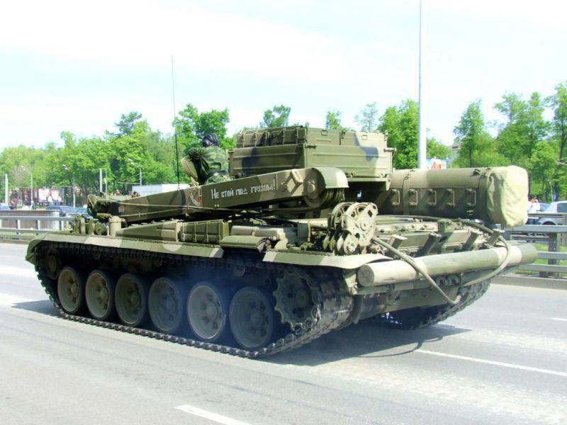 Бронированная ремонтно-эвакуационная машина (БРЭМ) АРМИЯ., бронемашина, военная техника, танк