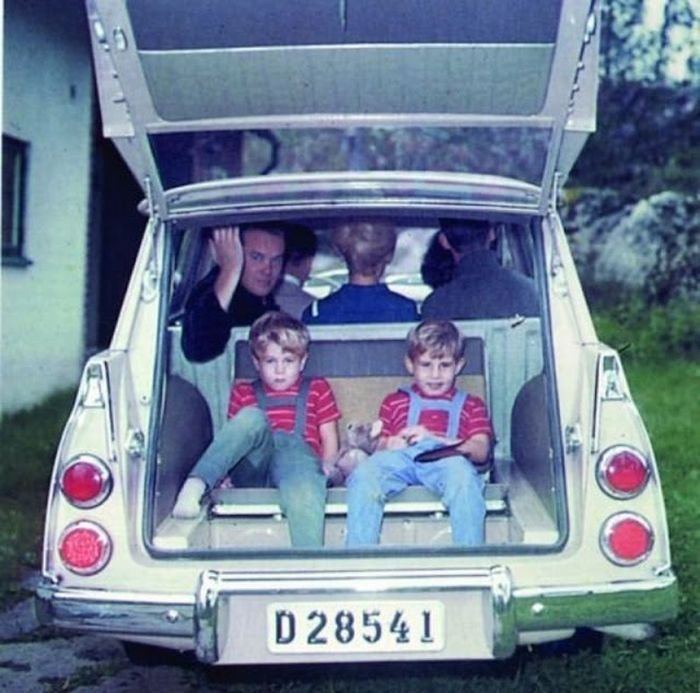 Вот доказательства, что универсалы были лучшими семейными автомобилями в 60-х годах Вот доказательства, что универсалы были лучшими семейными автомобилями в 60-х годах